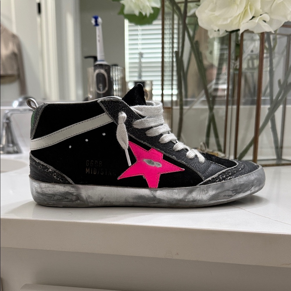 Golden Goose Black and Pink Star Kids Sneakers